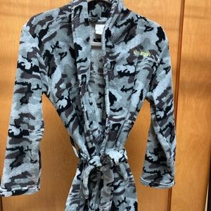 Calvin Klein Fuzzy Robe Boys Large